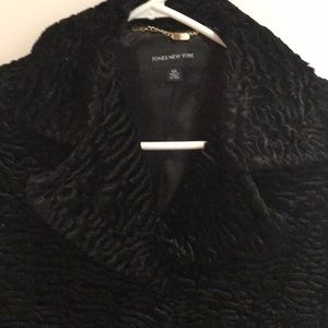 With tags! Jones New York Faux Fur Coat! XS!